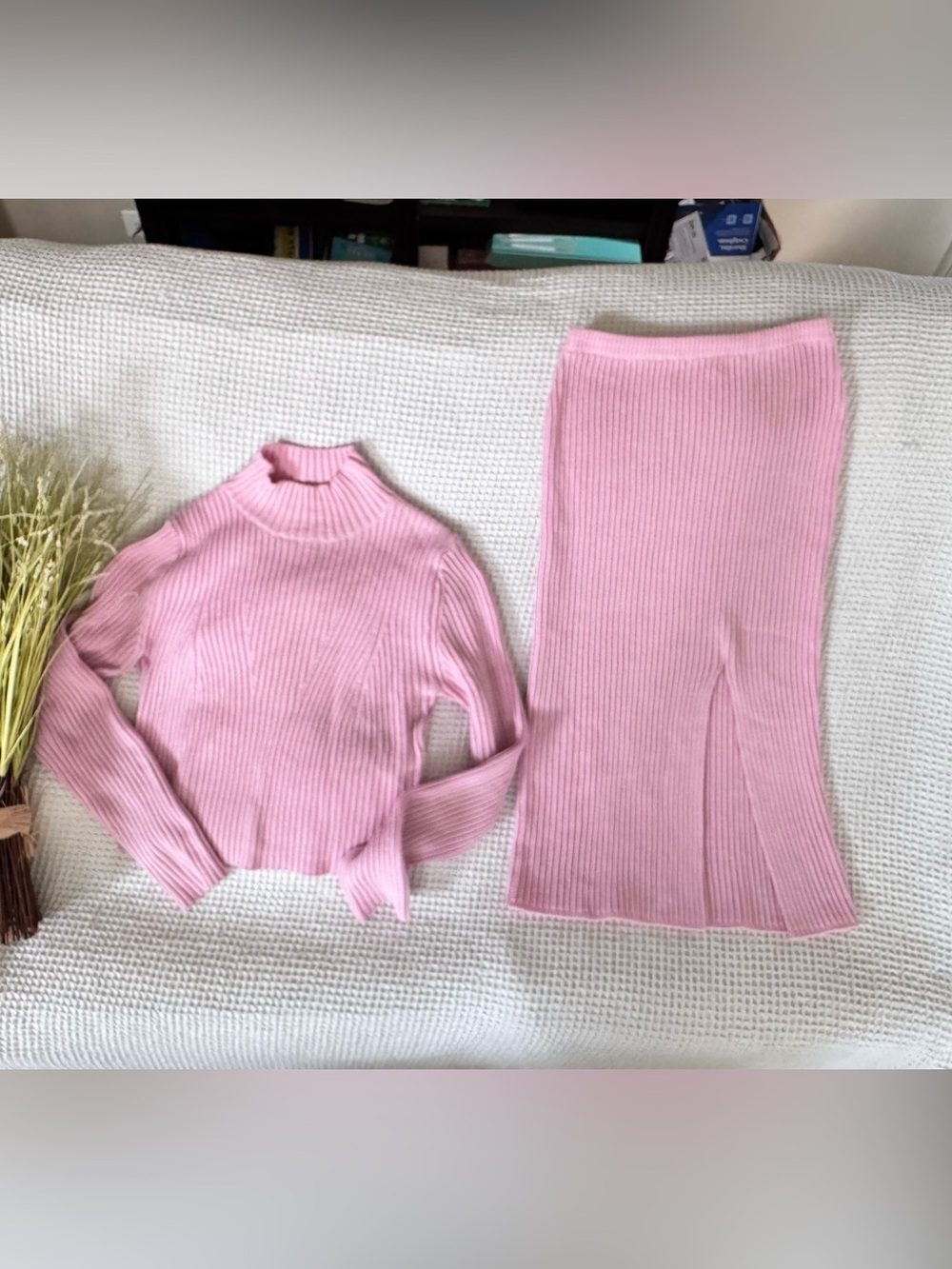Ribbed Knit Pink Midi Skirt - Sleek Feminine Style